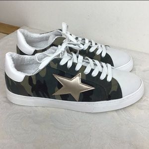 STEVEN LOW TOP SNEAKERS CAMO